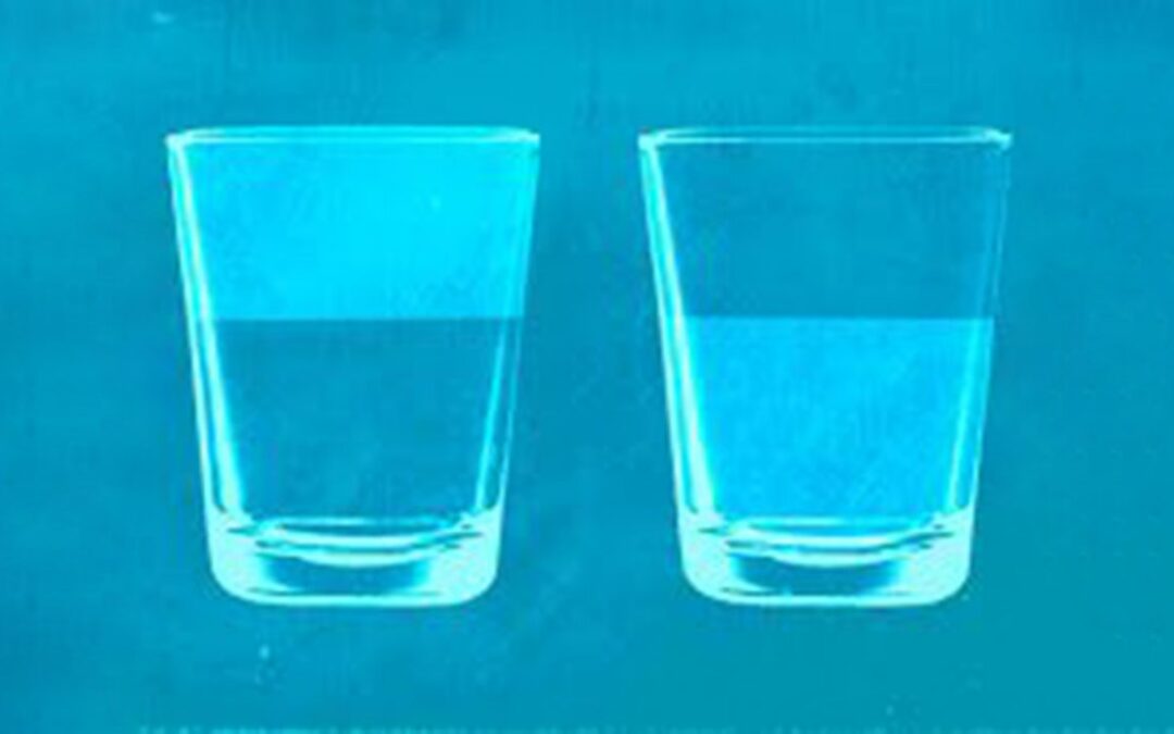 ¿Podemos aprender a ver el vaso medio lleno en vez de medio vacío?